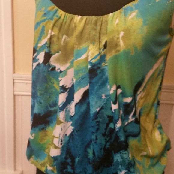 Iz Byer | Green Watercolor Sleeveless Career Top - Picture 2 of 7
